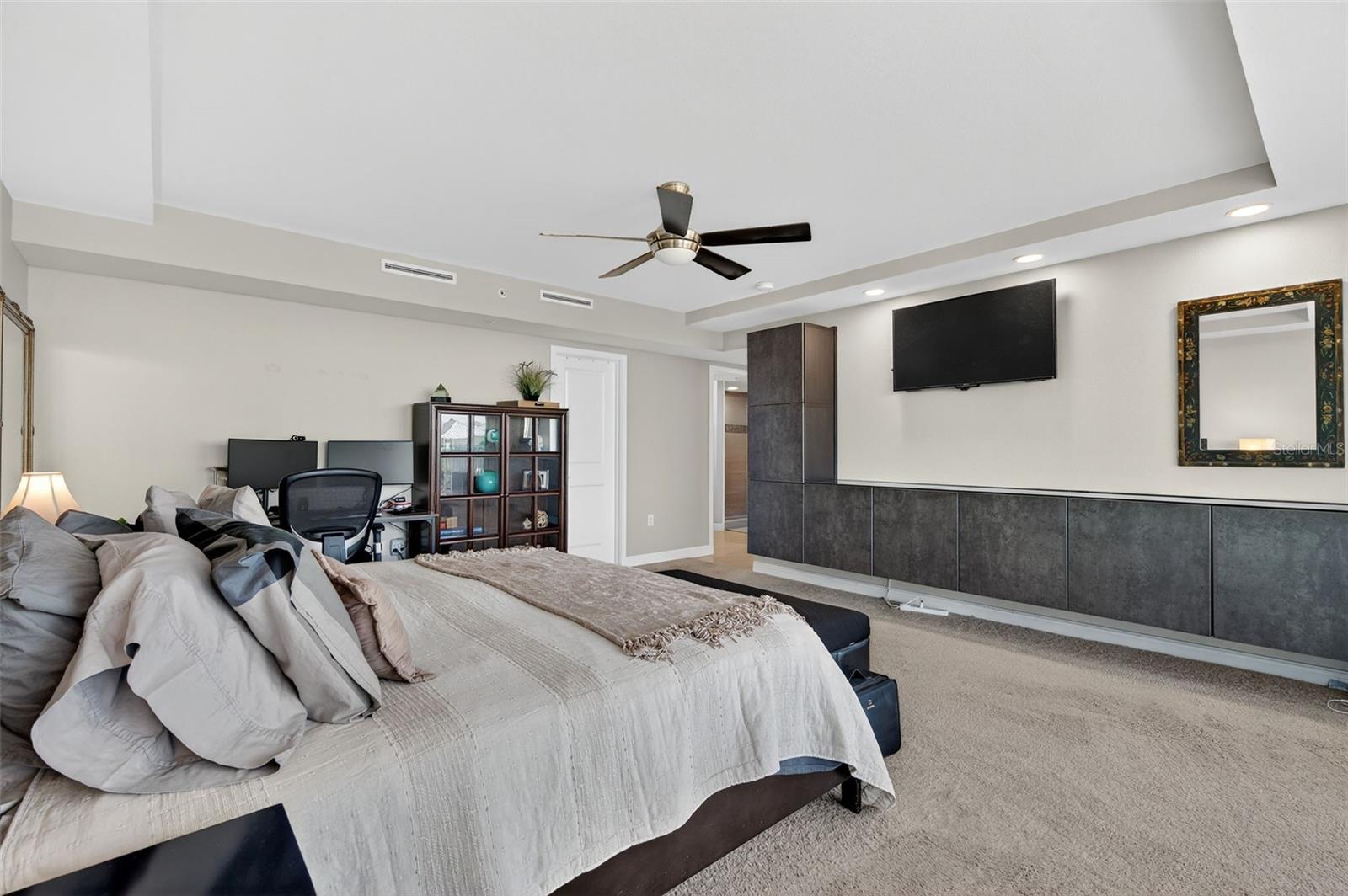 Image 25 of 92 For 223 Island Way 6d