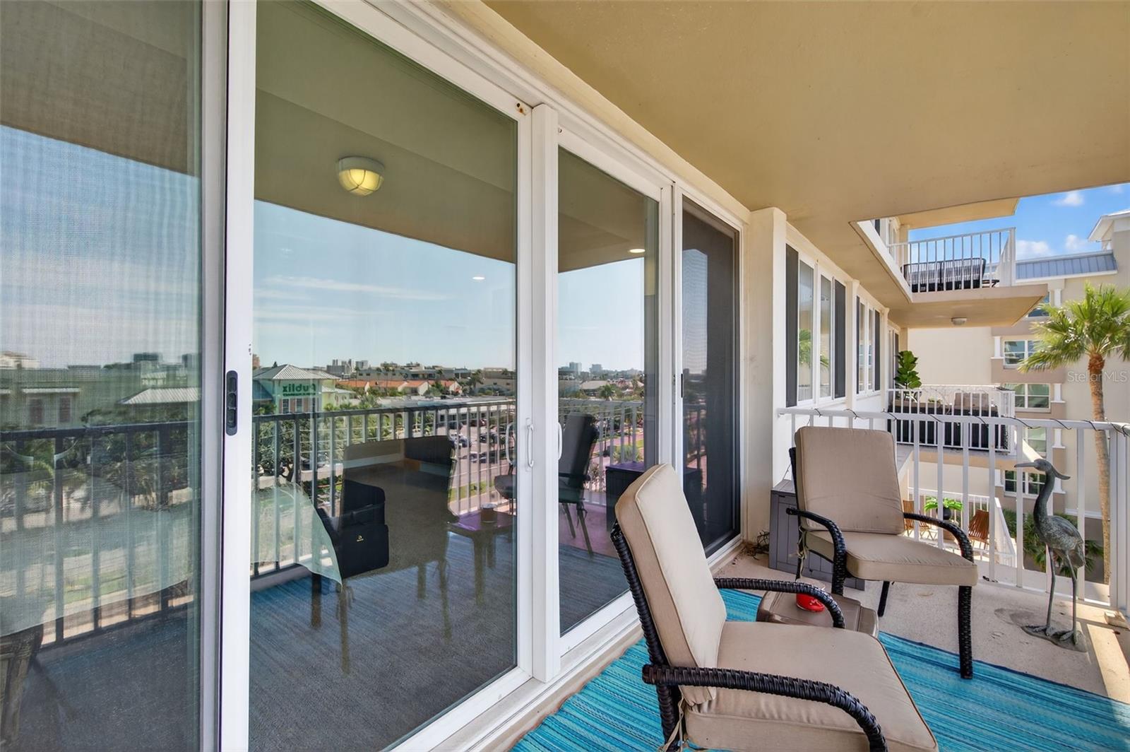 Image 38 of 92 For 223 Island Way 6d