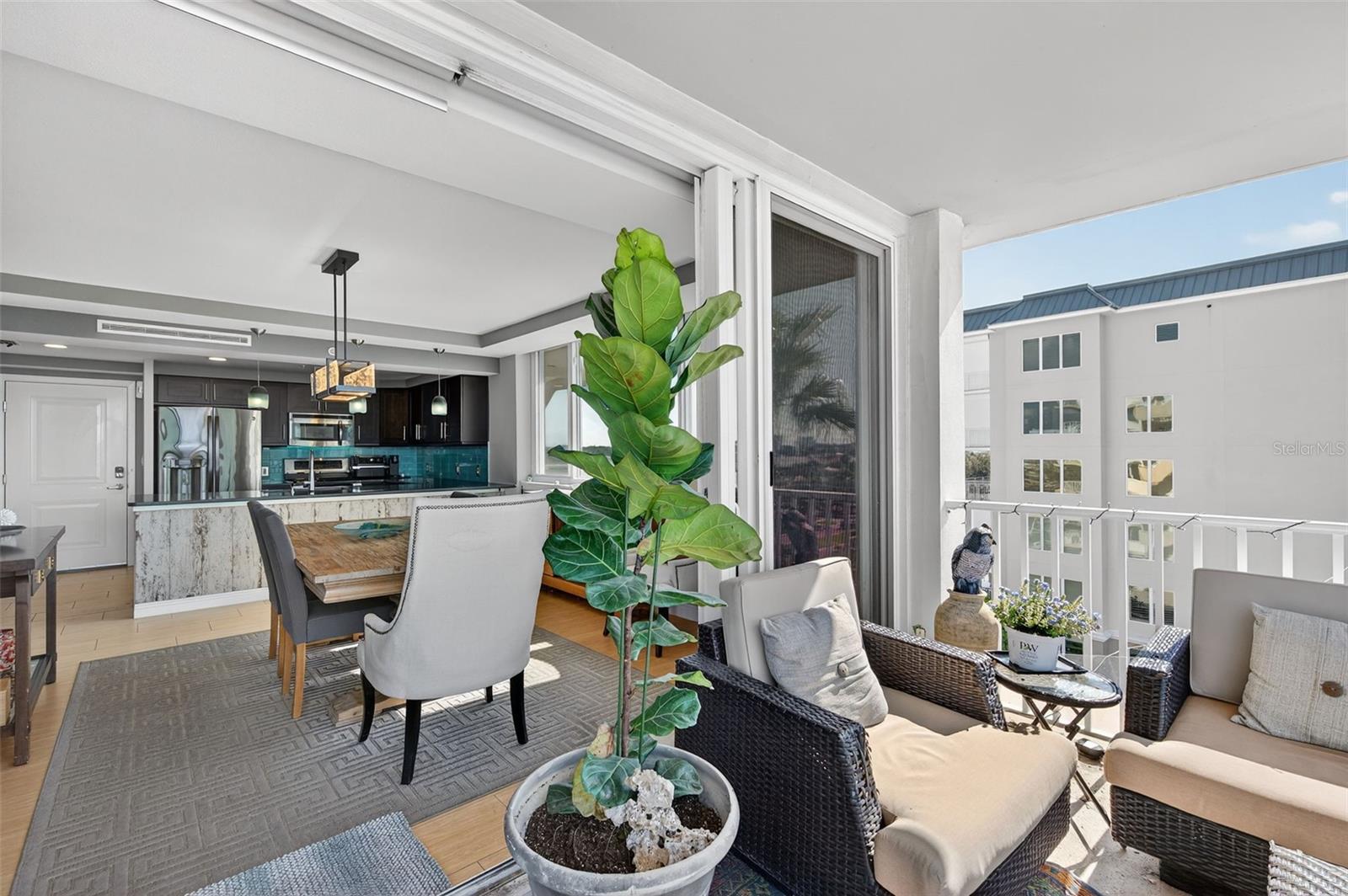 Image 40 of 92 For 223 Island Way 6d