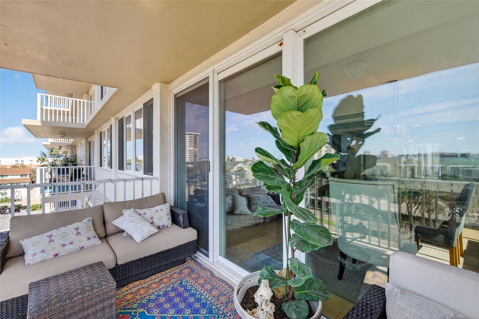 Image 41 of 92 For 223 Island Way 6d