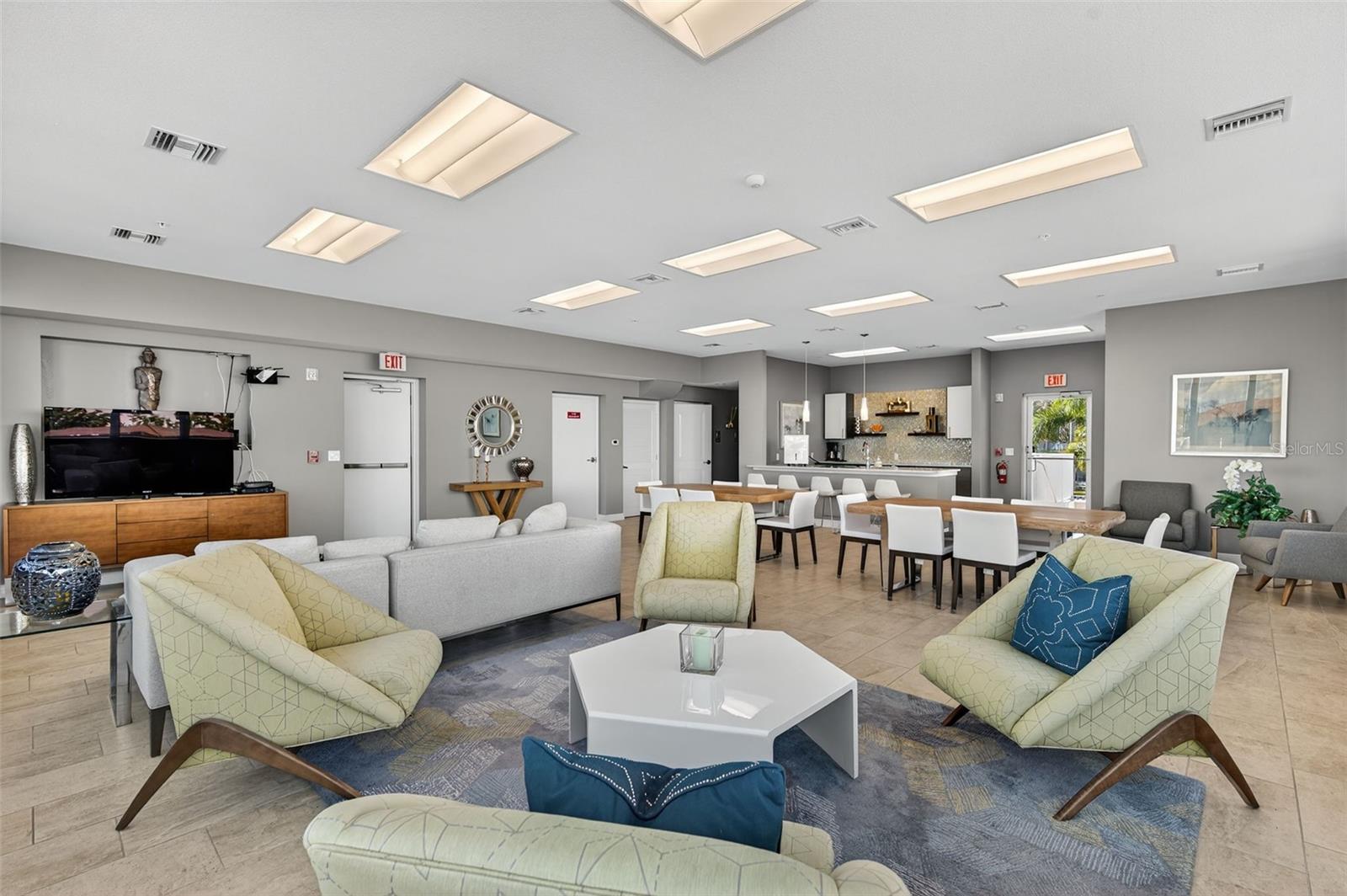 Image 49 of 92 For 223 Island Way 6d