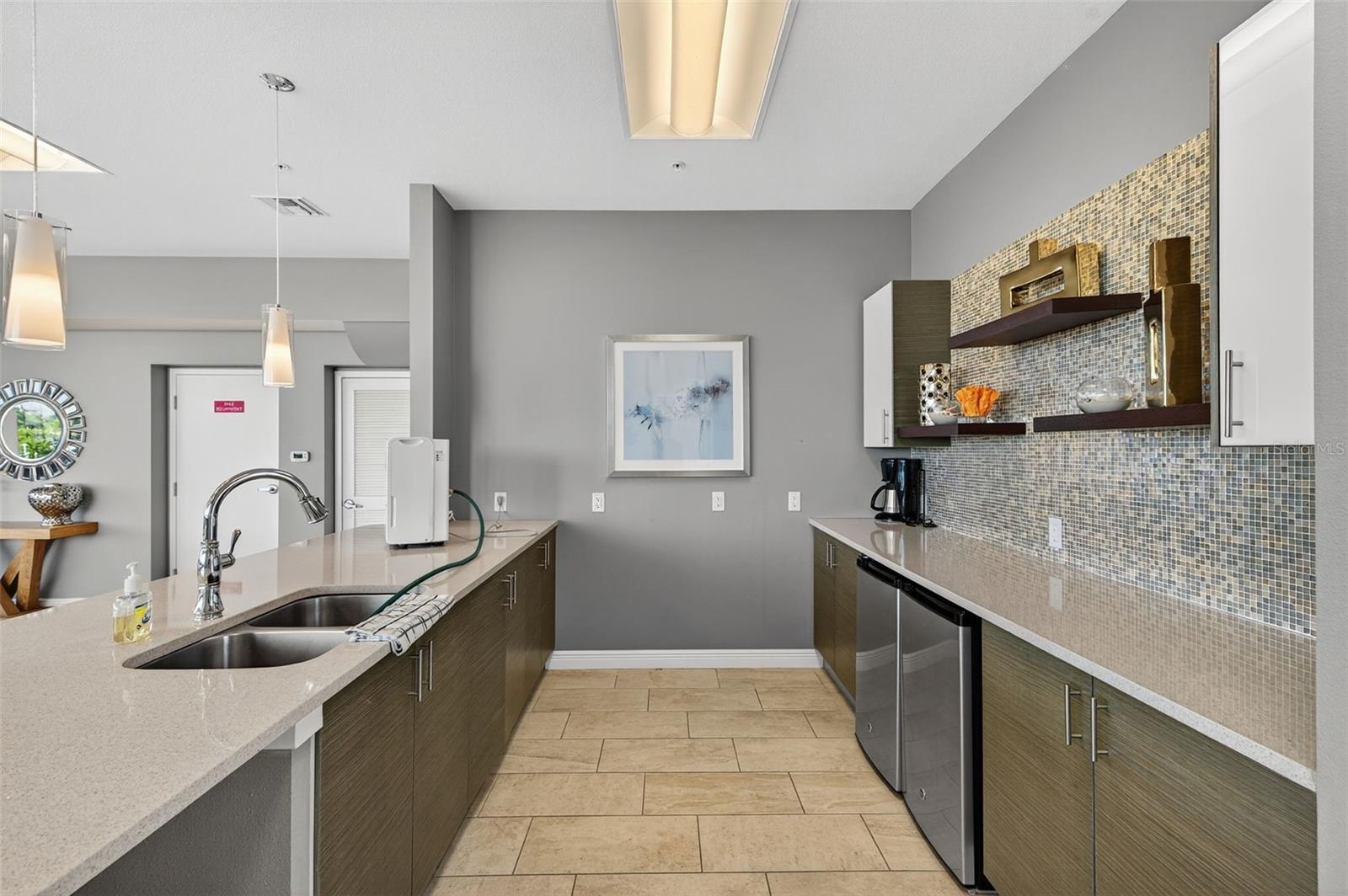 Image 54 of 92 For 223 Island Way 6d