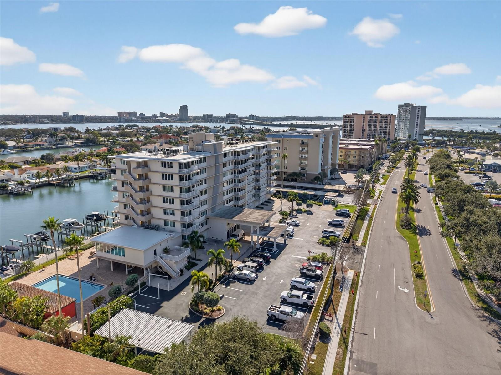 Image 62 of 92 For 223 Island Way 6d