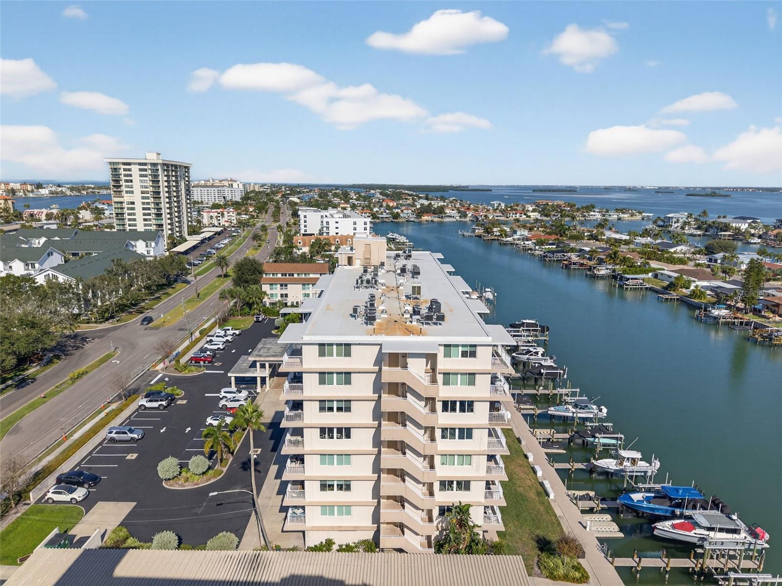 Image 67 of 92 For 223 Island Way 6d