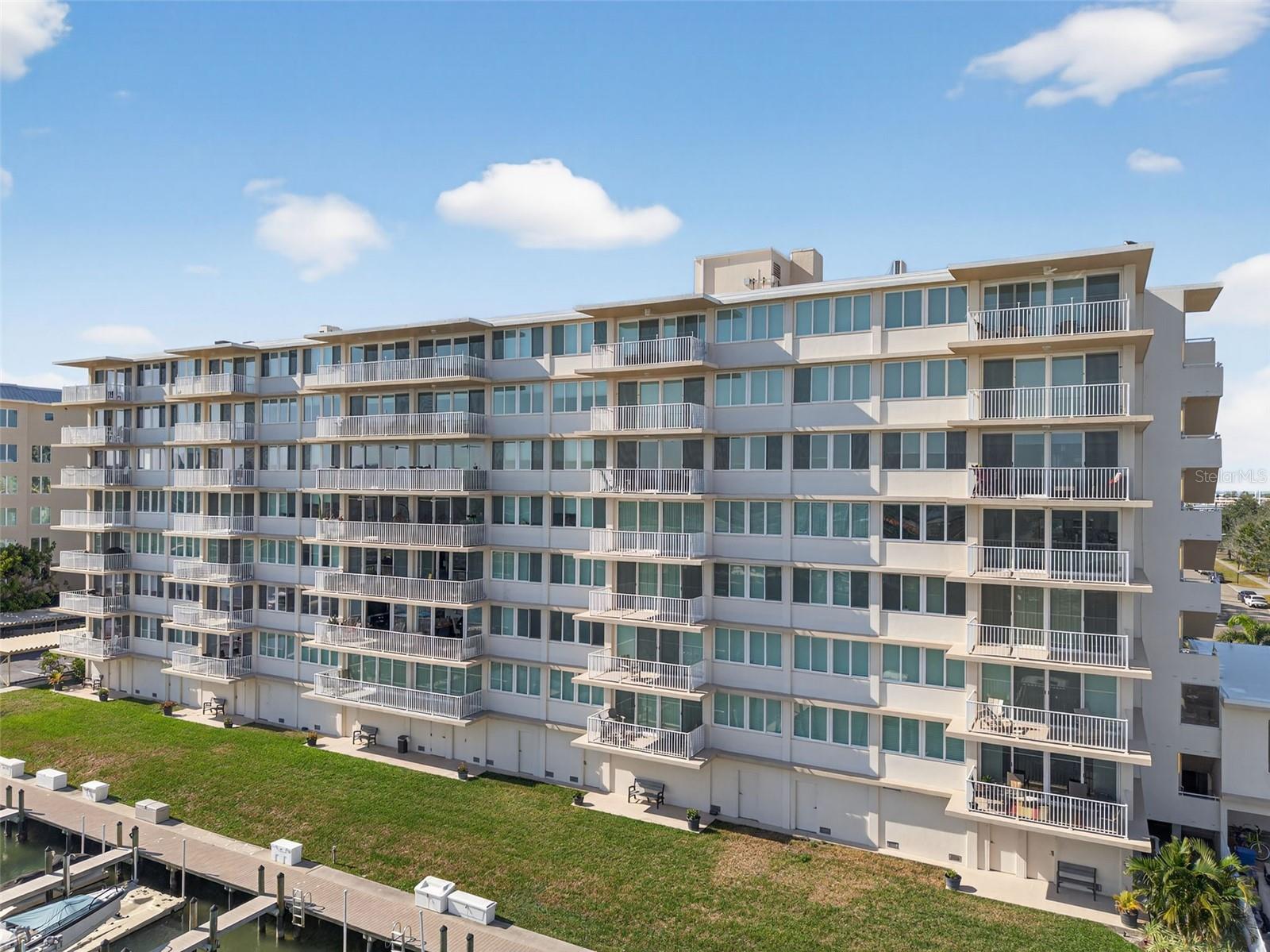 Image 72 of 92 For 223 Island Way 6d