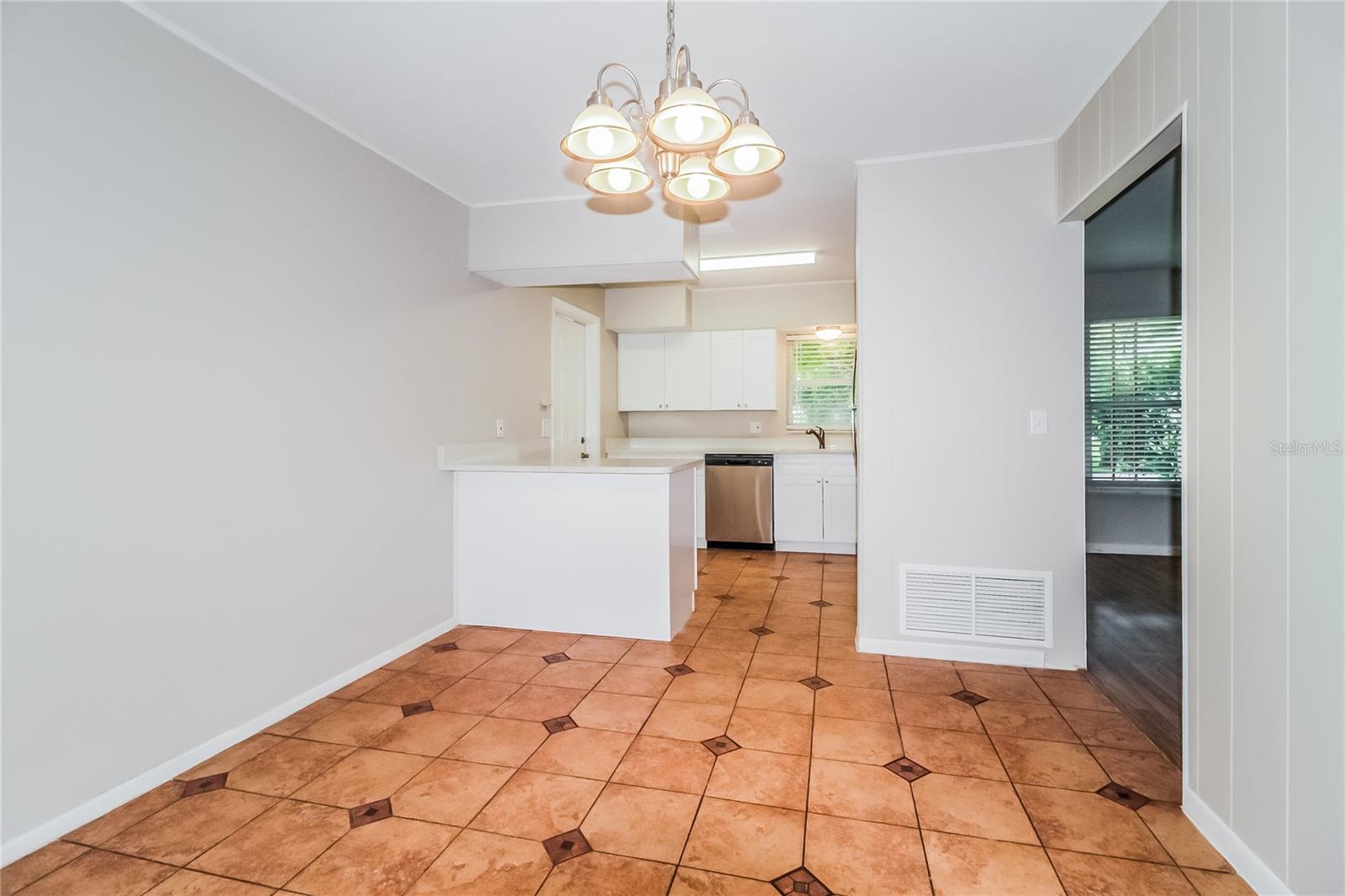 Image 2 of 16 For 1301 Leeway Avenue