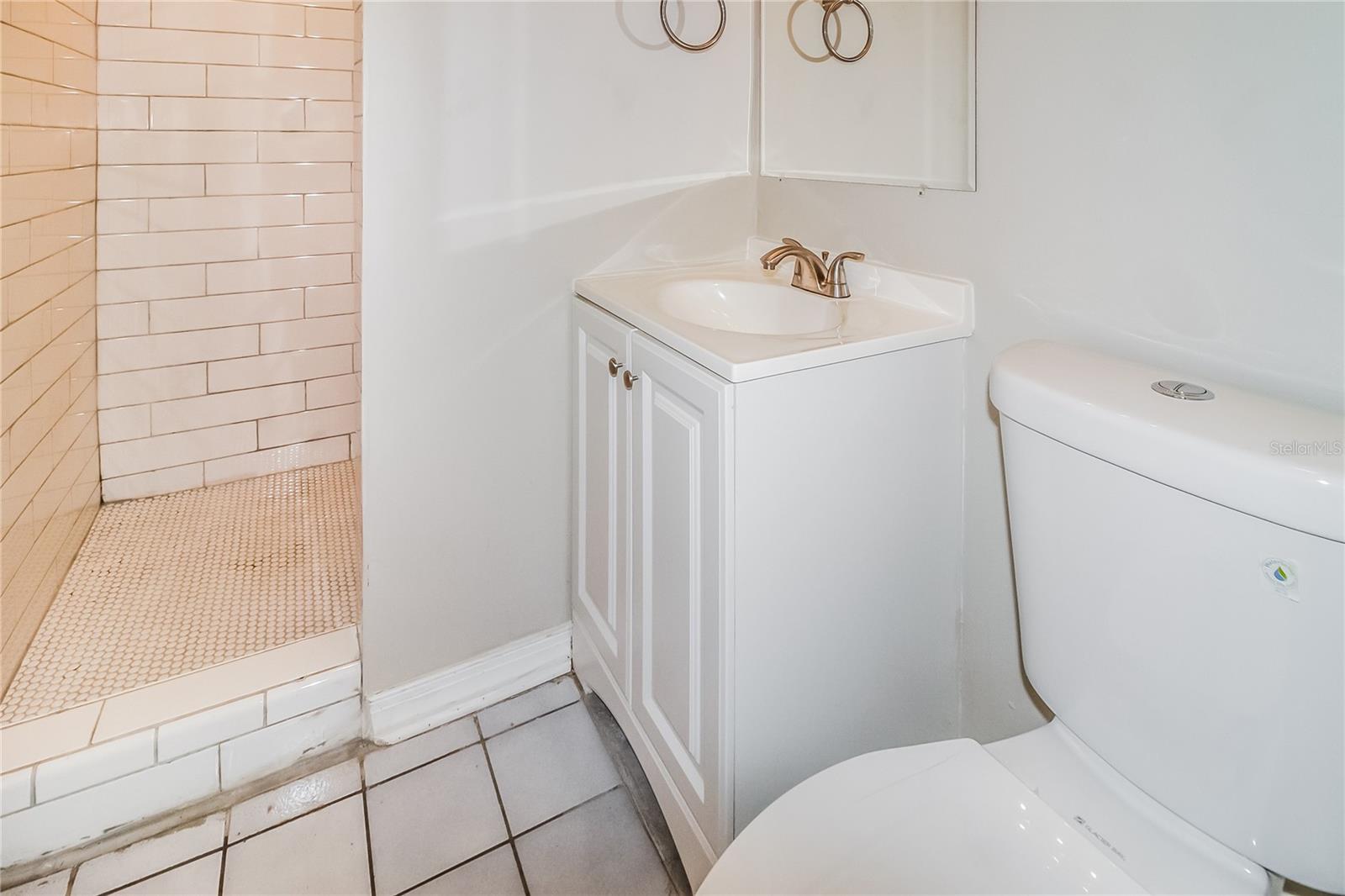 Image 8 of 16 For 1301 Leeway Avenue