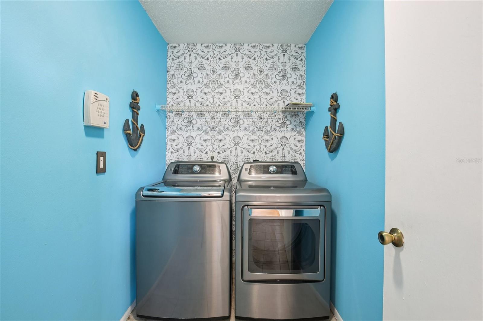 Image 28 of 37 For 3230 Mulberry Drive