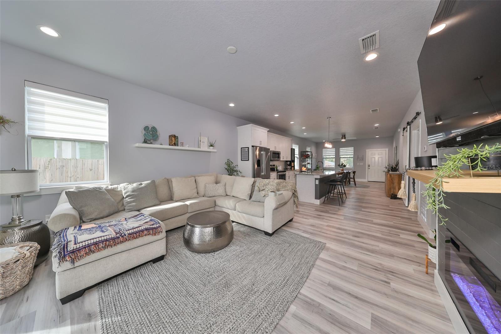 Image 13 of 32 For 1819 Eskimo Avenue