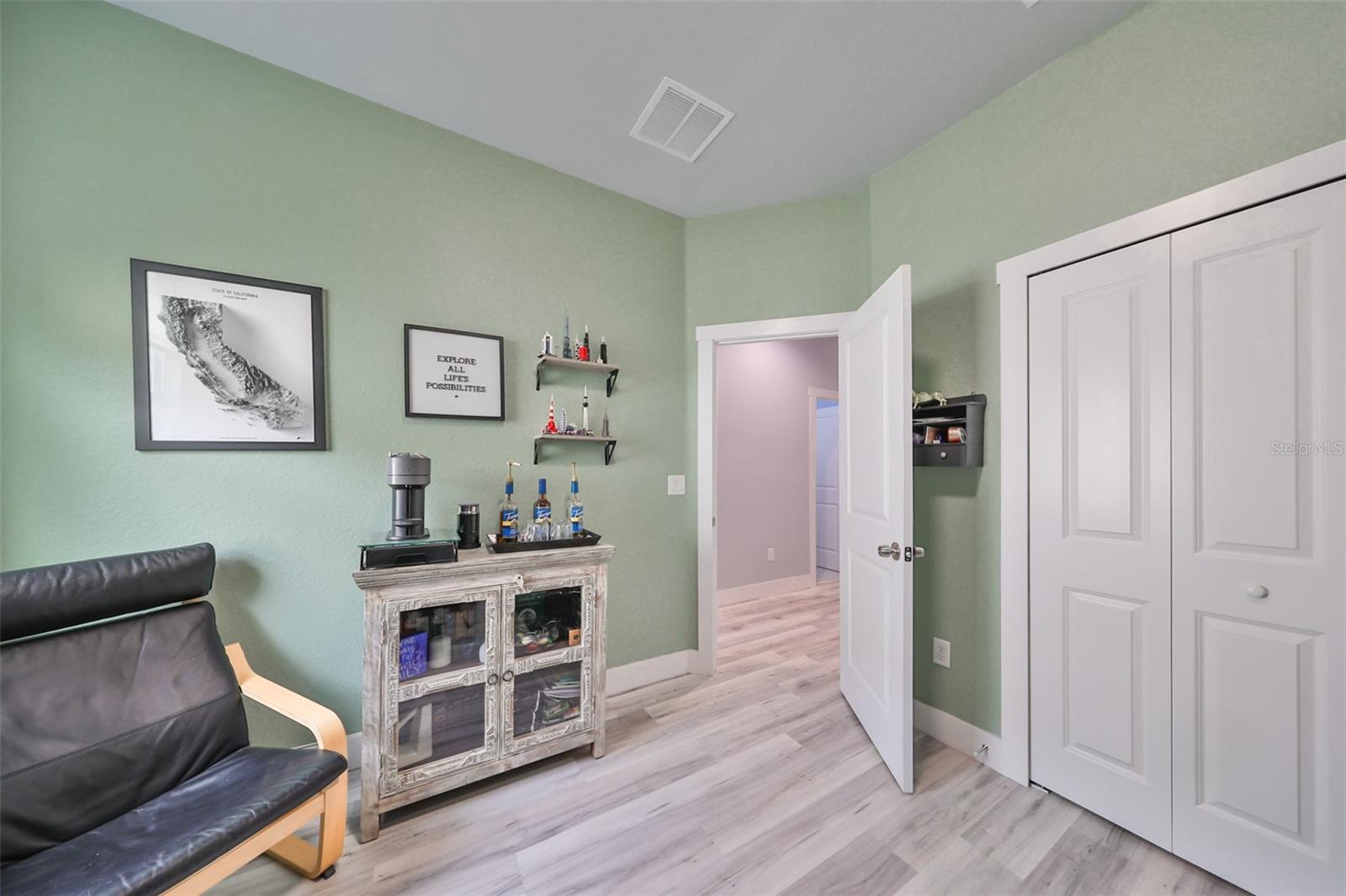 Image 21 of 32 For 1819 Eskimo Avenue