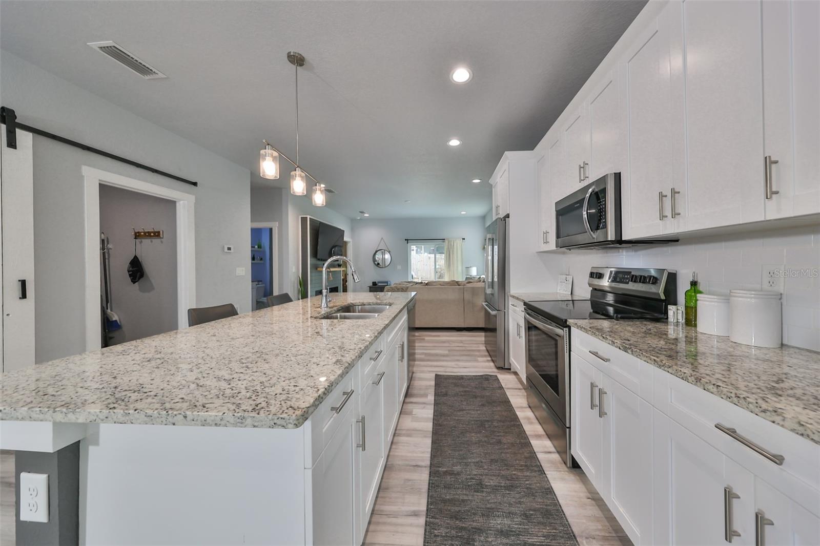 Image 8 of 32 For 1819 Eskimo Avenue