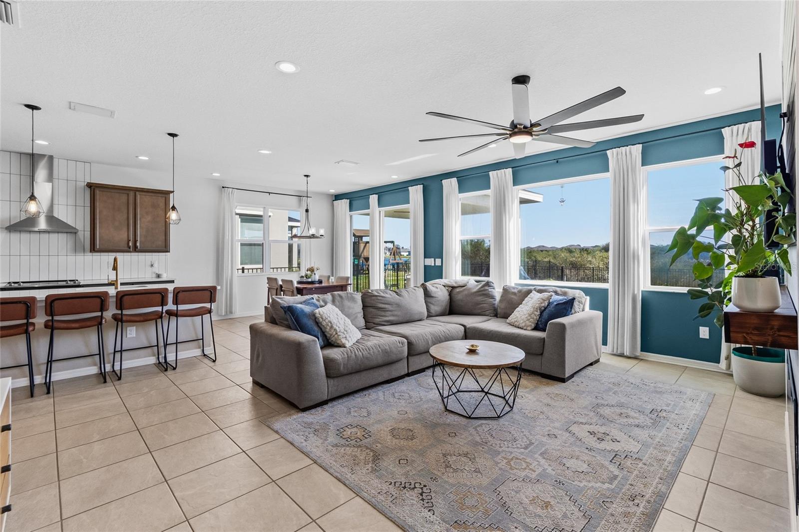 Image 12 of 67 For 11124 Moonsail Drive