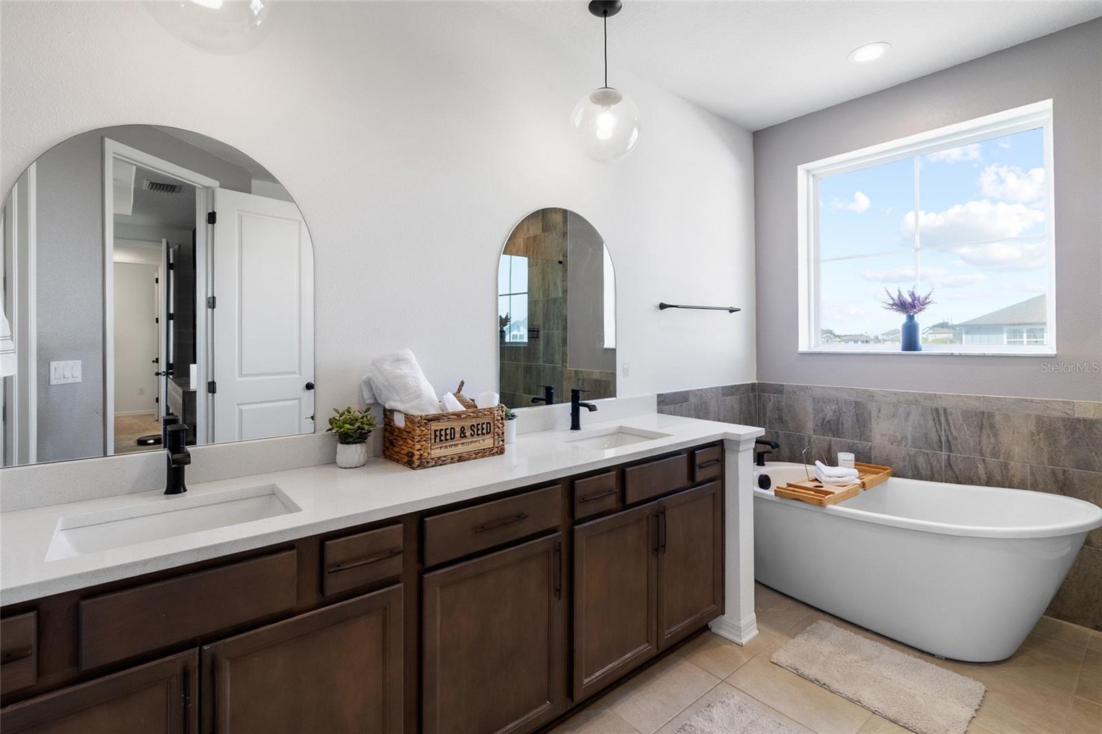 Image 23 of 67 For 11124 Moonsail Drive