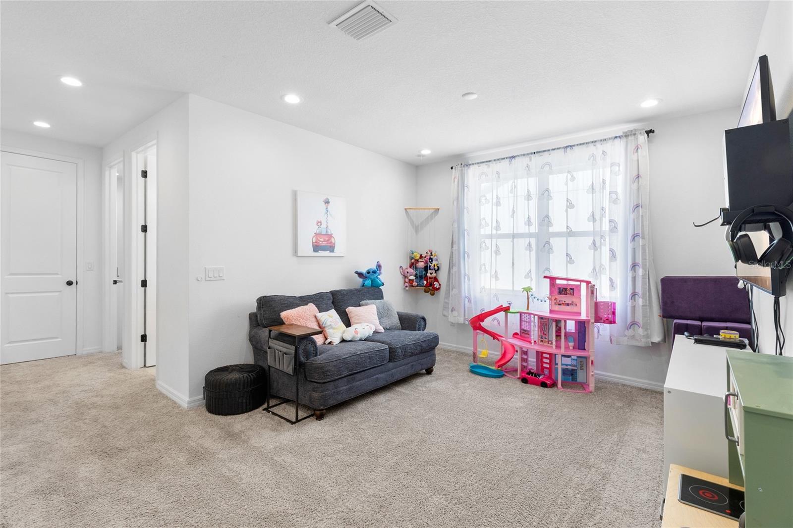 Image 42 of 67 For 11124 Moonsail Drive