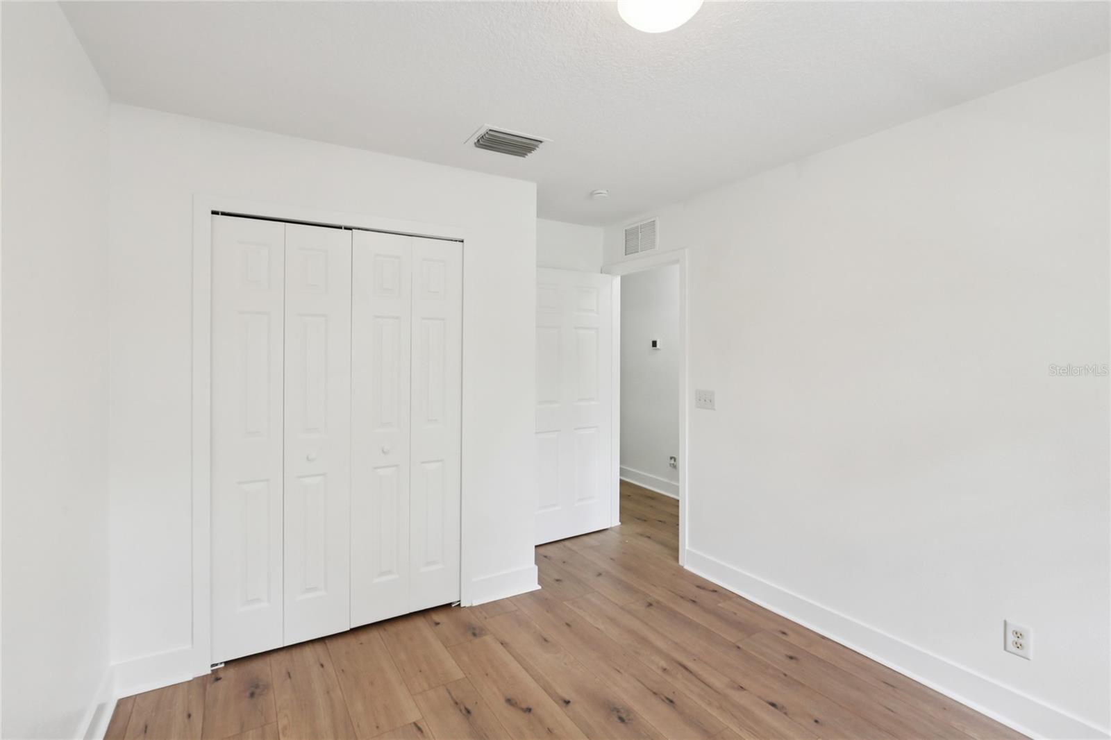 Image 16 of 41 For 9225 Stone River Place