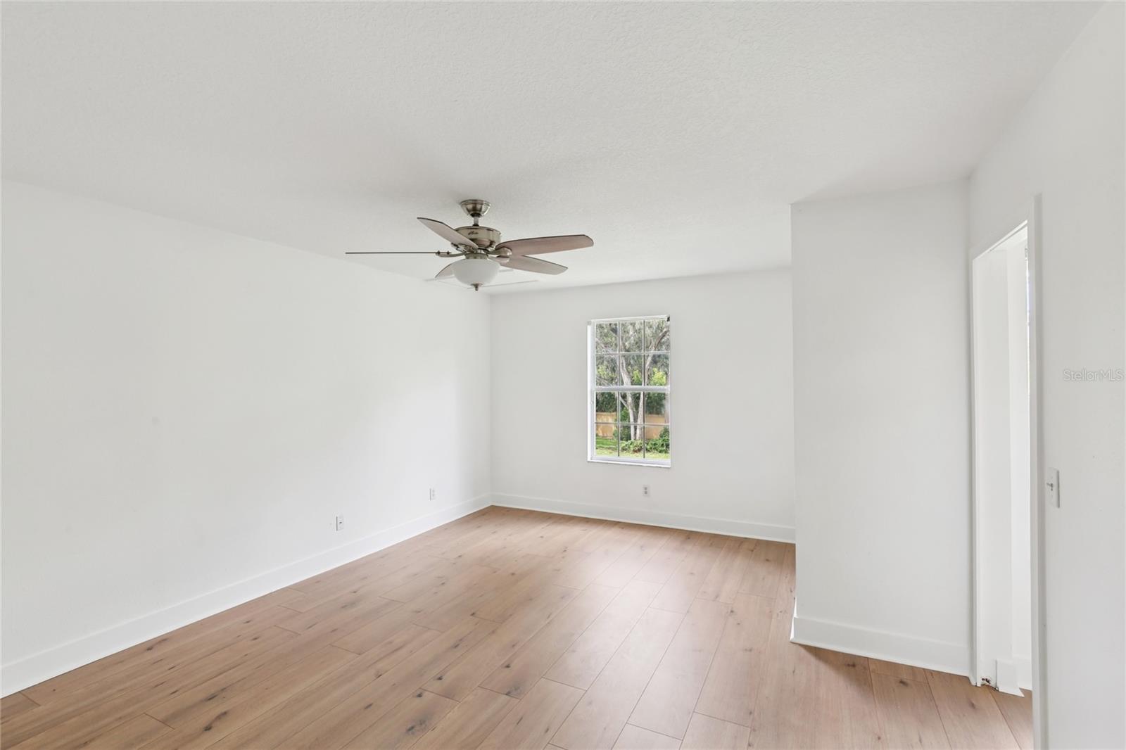 Image 21 of 41 For 9225 Stone River Place