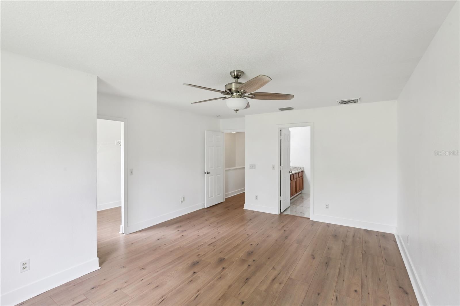 Image 23 of 41 For 9225 Stone River Place