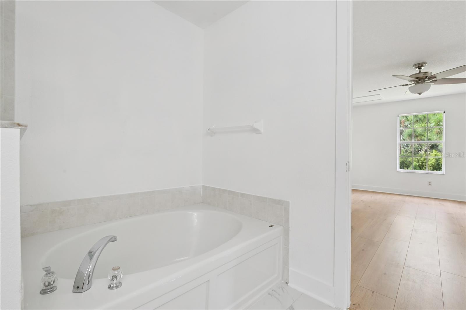 Image 28 of 41 For 9225 Stone River Place