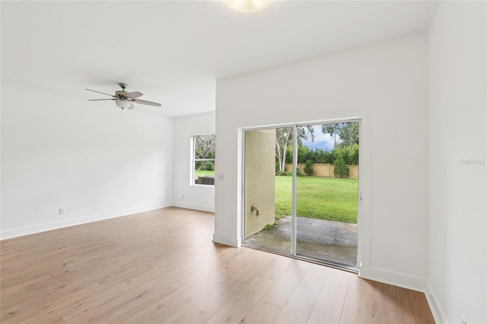 Image 8 of 41 For 9225 Stone River Place