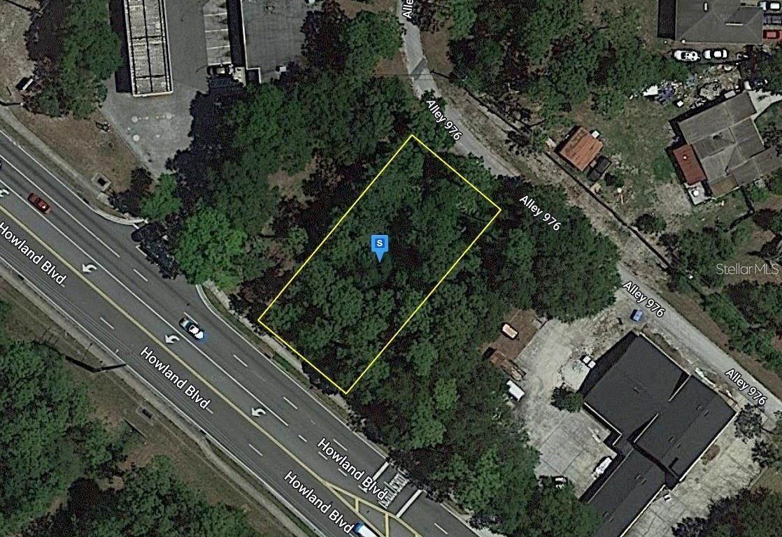 Image 3 of 5 For 1362 Howland Boulevard