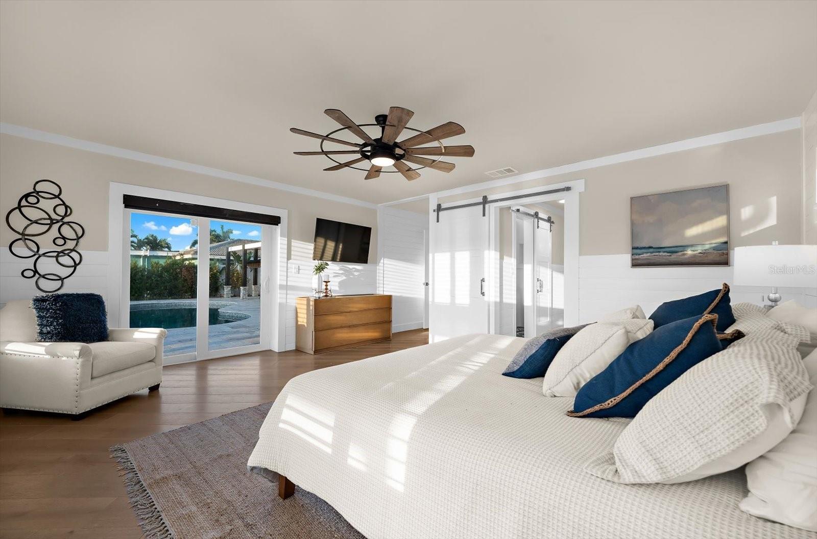 Listing photo id 27 for 330 Leeward Island