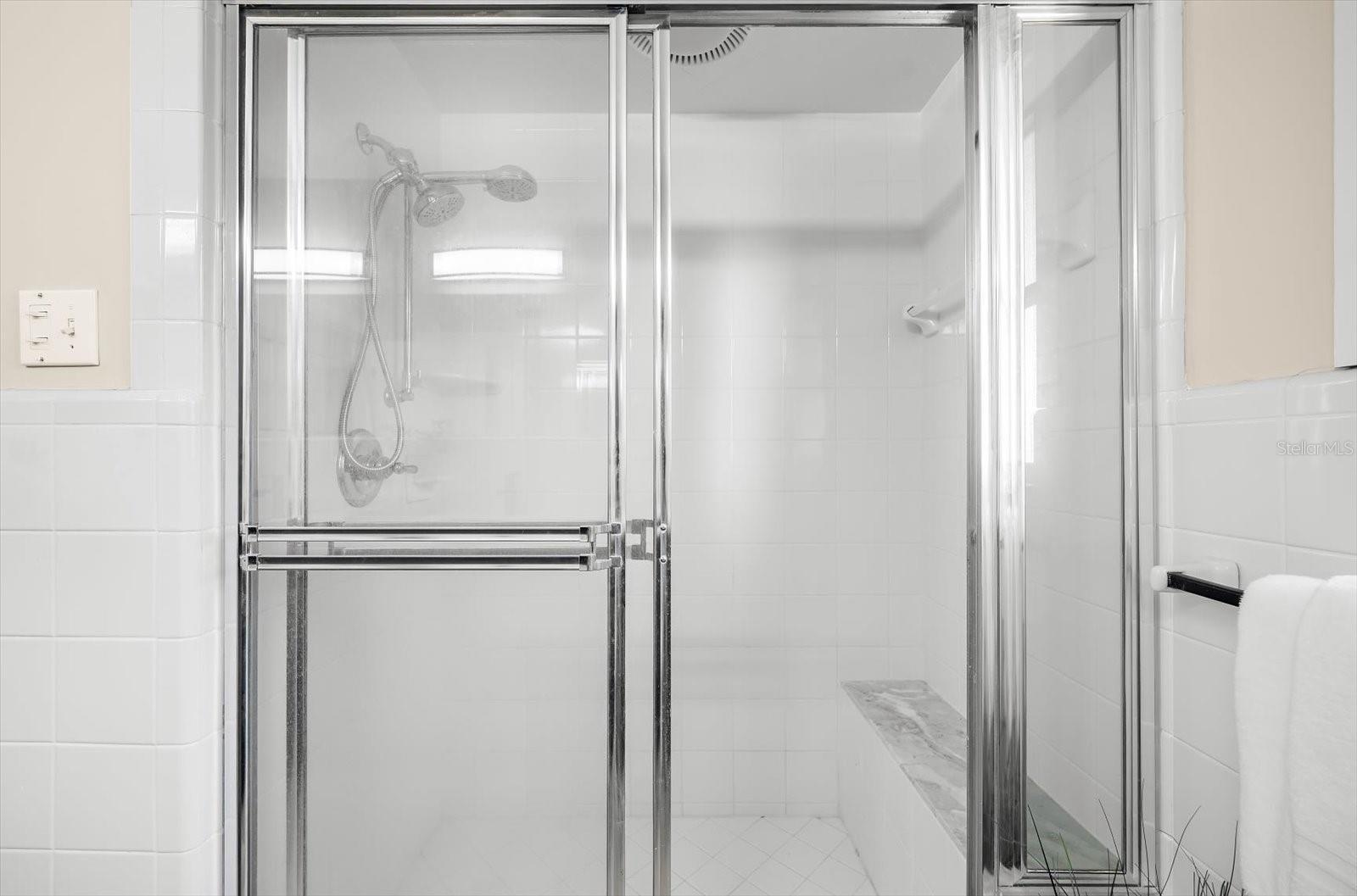 Listing photo id 35 for 330 Leeward Island