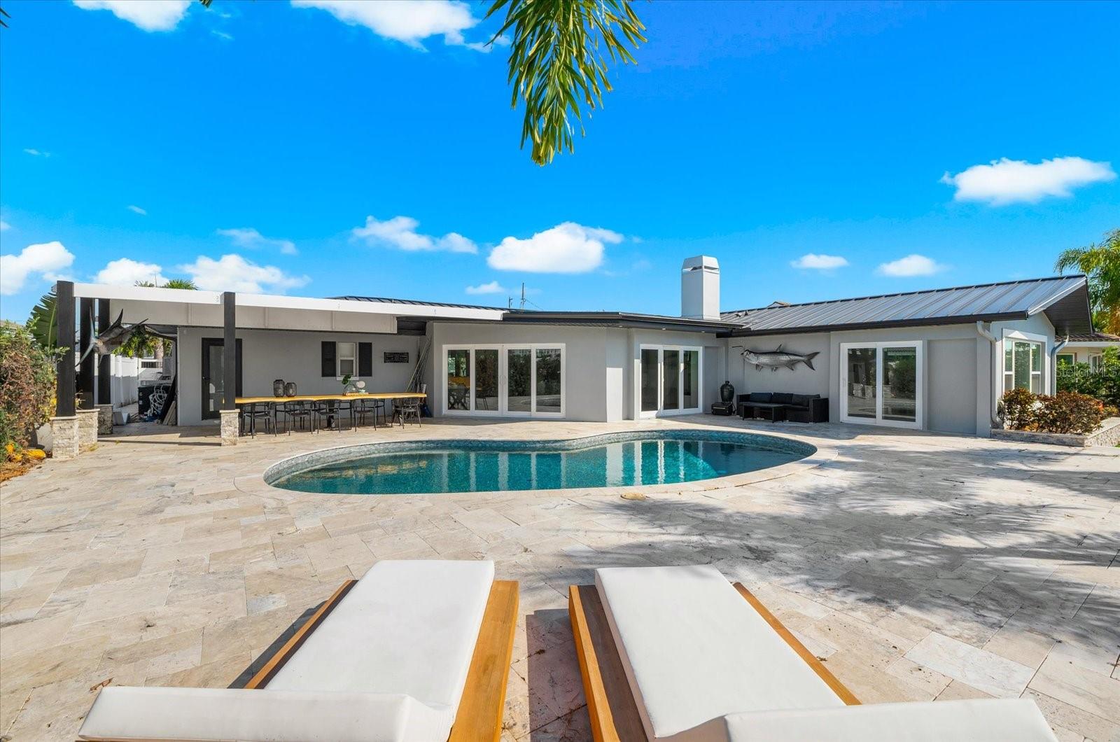 Listing photo id 46 for 330 Leeward Island