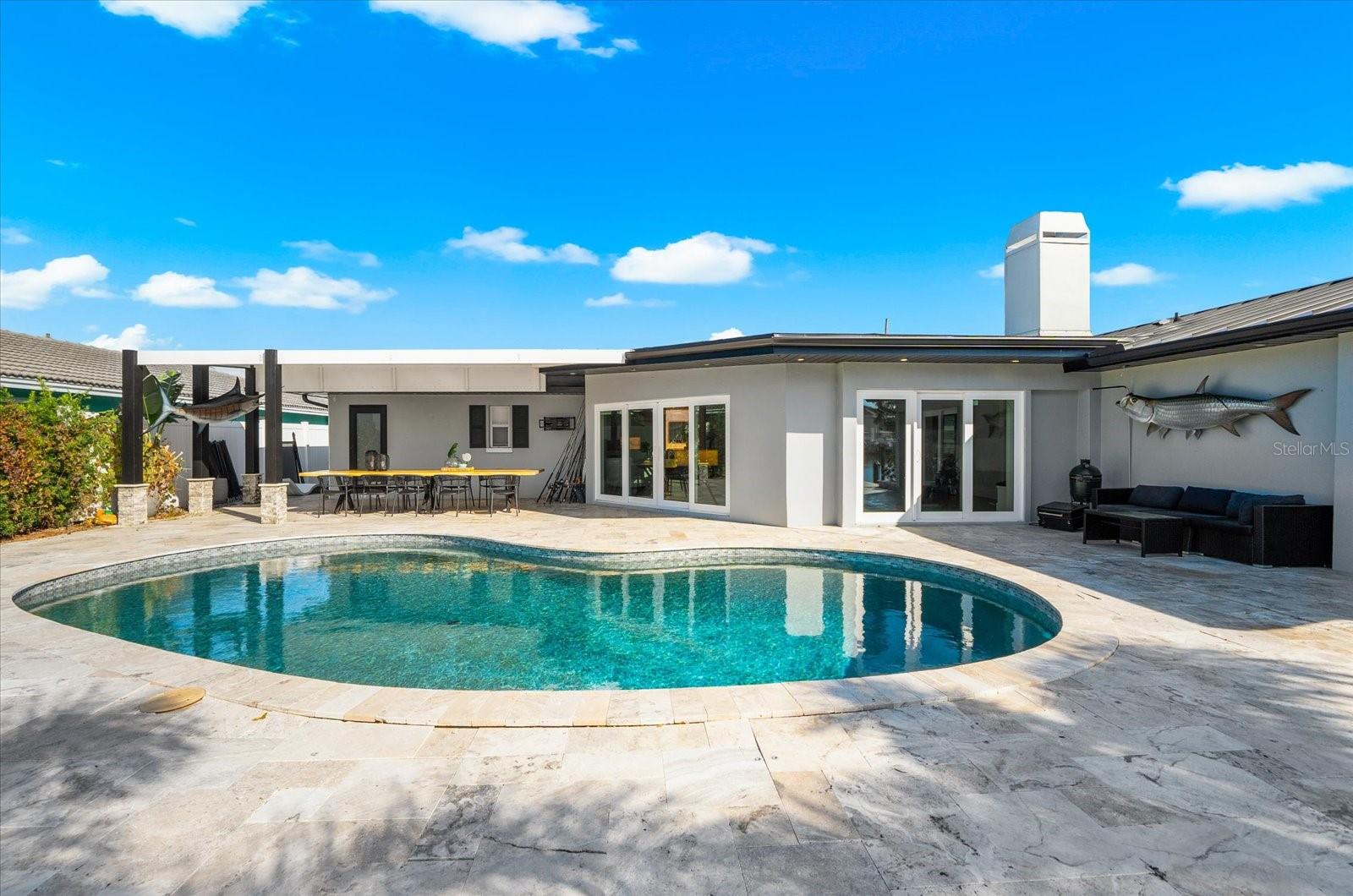 Listing photo id 47 for 330 Leeward Island