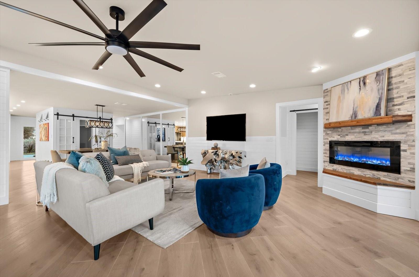 Listing photo id 3 for 330 Leeward Island