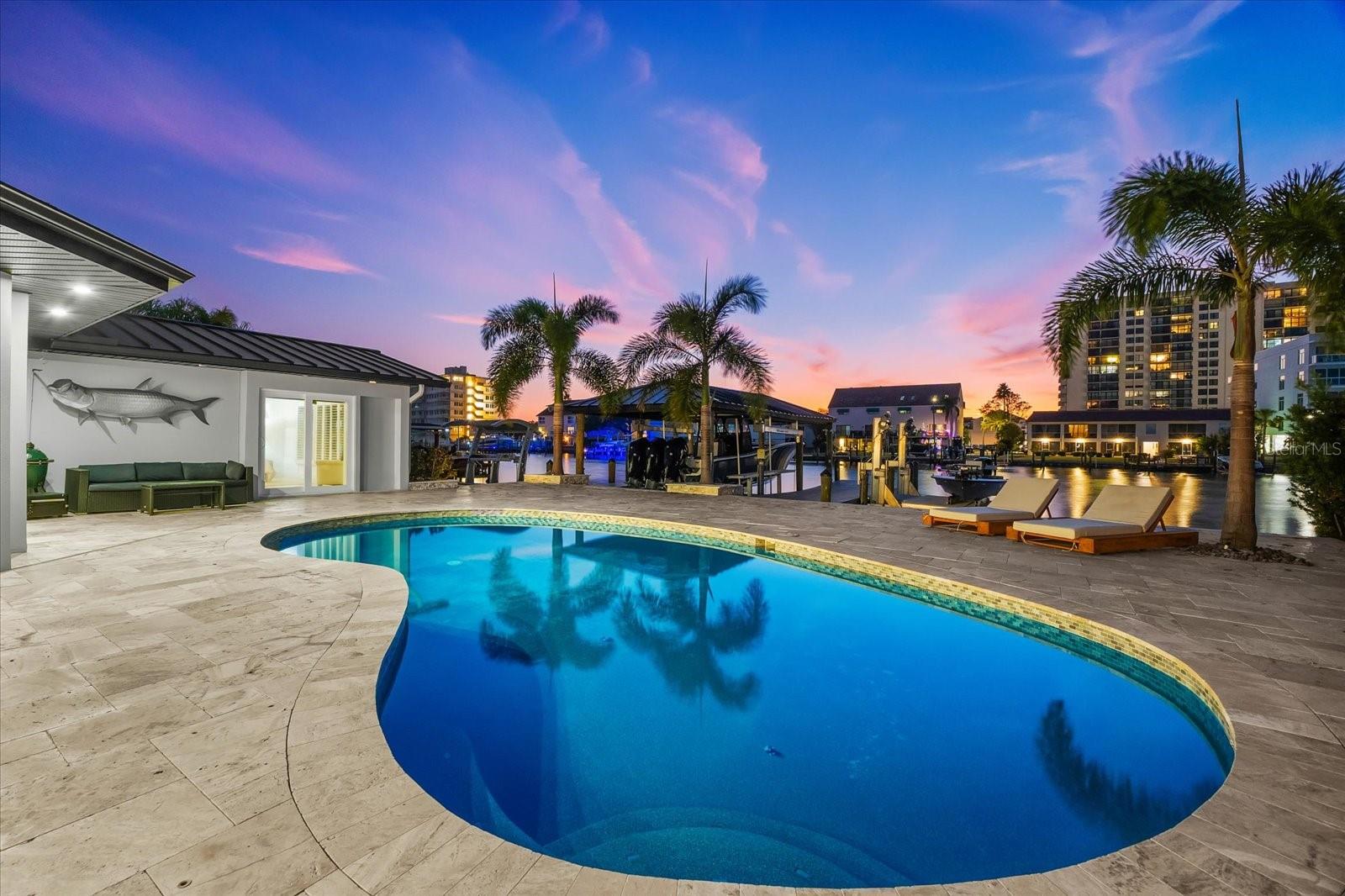 Listing photo id 51 for 330 Leeward Island