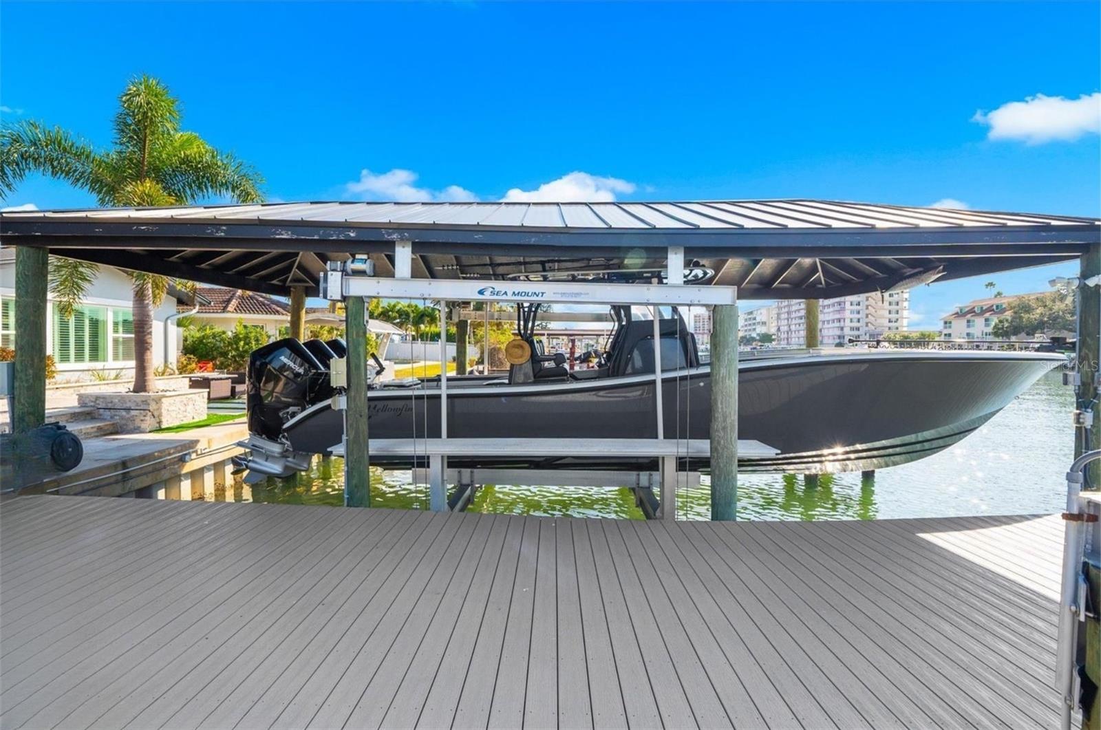 Listing photo id 59 for 330 Leeward Island