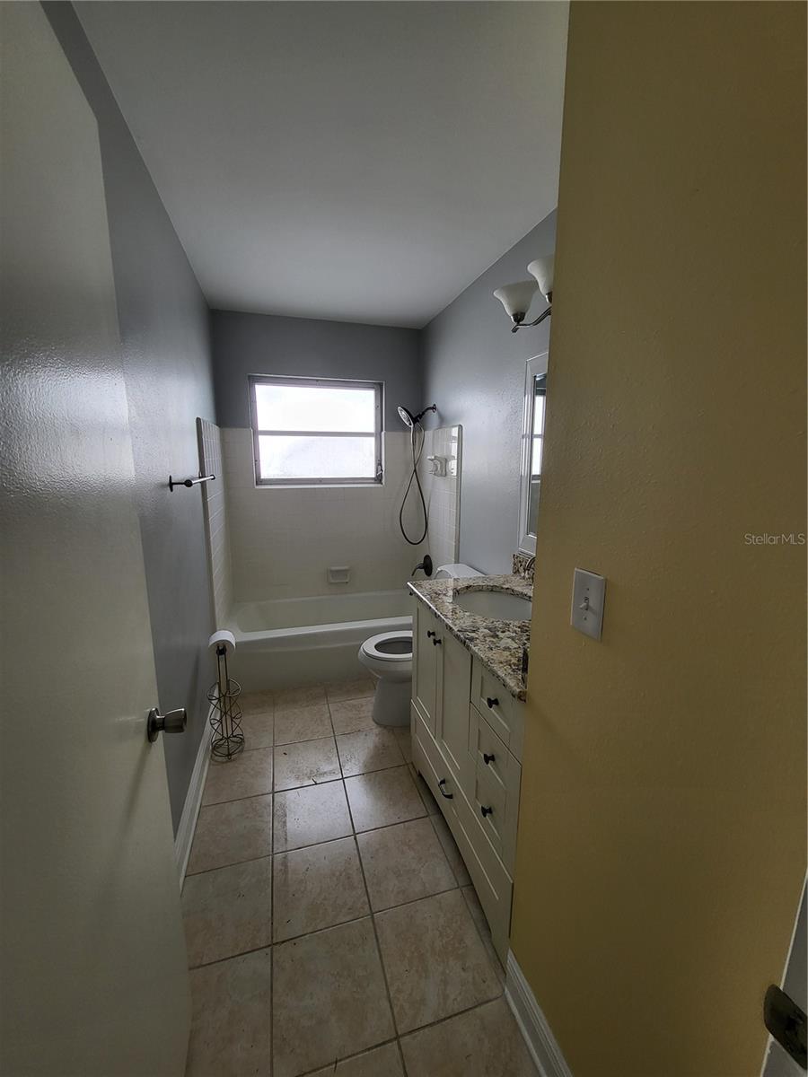 Image 6 of 28 For 1576 Council Drive