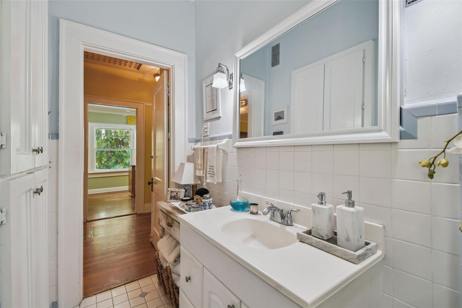 Image 32 of 52 For 1412 Nance Avenue