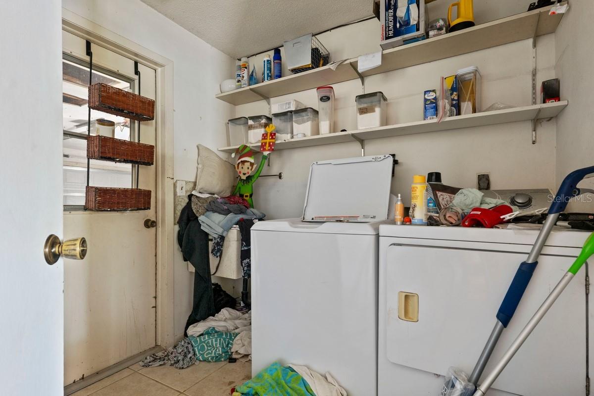 Image 20 of 35 For 5687 Eichen Circle E