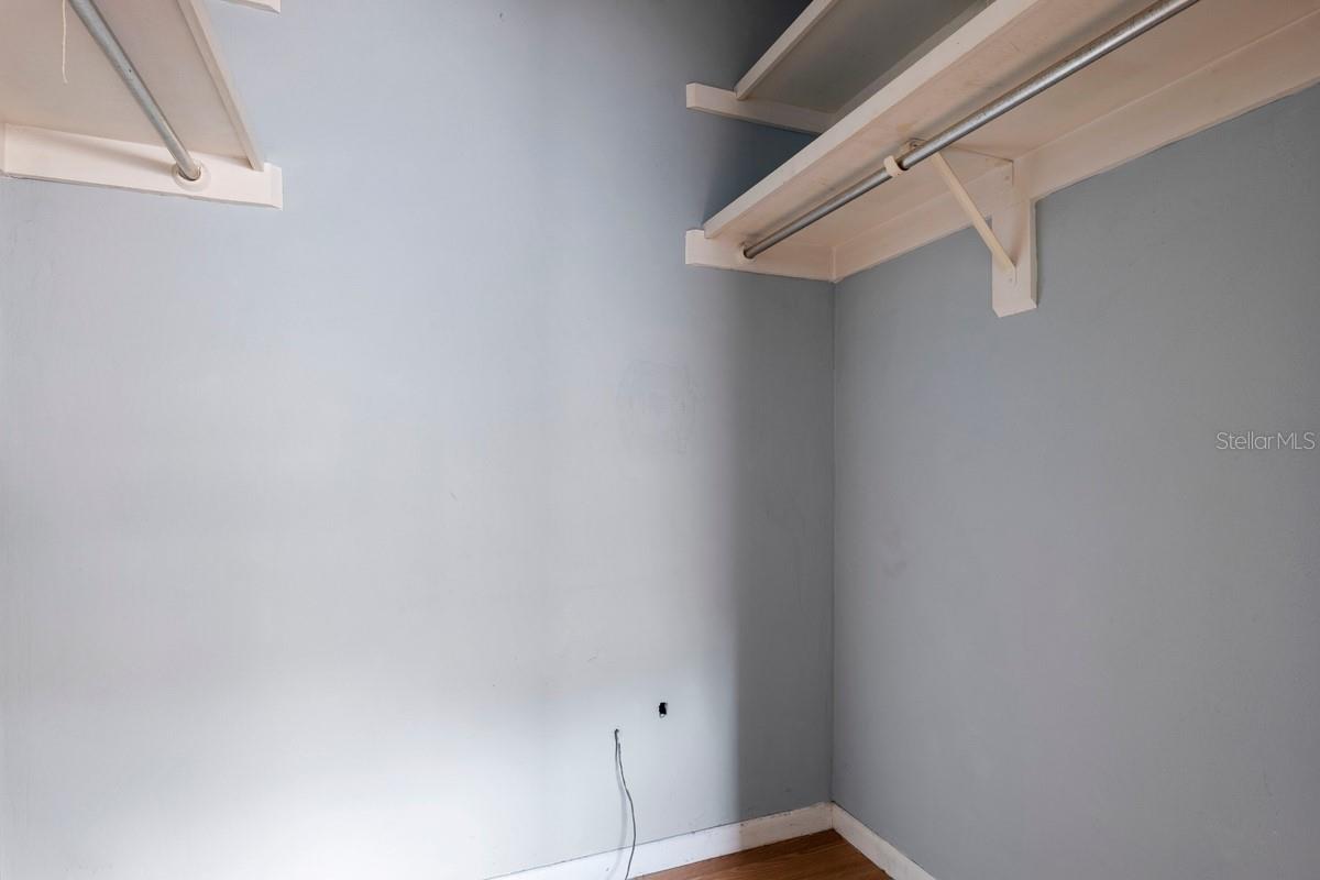 Image 28 of 35 For 5687 Eichen Circle E