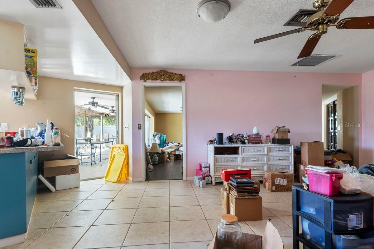 Image 30 of 35 For 5687 Eichen Circle E