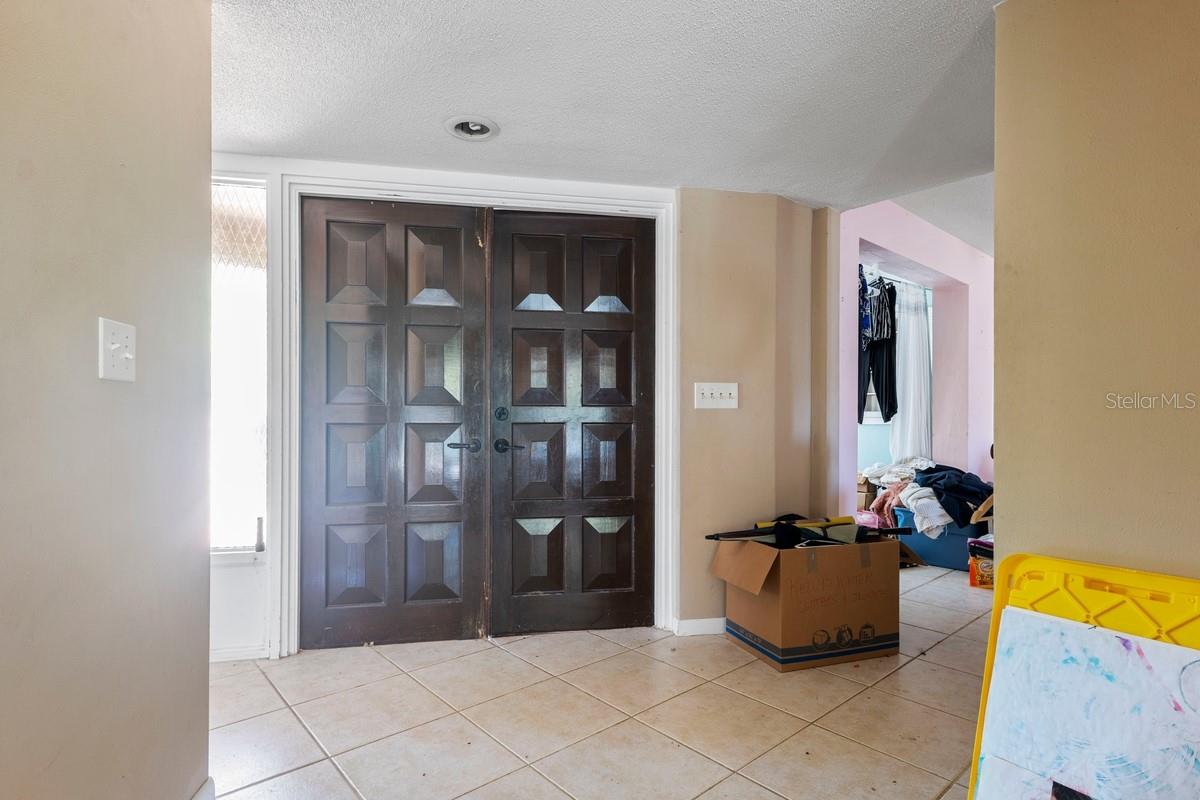 Image 5 of 35 For 5687 Eichen Circle E