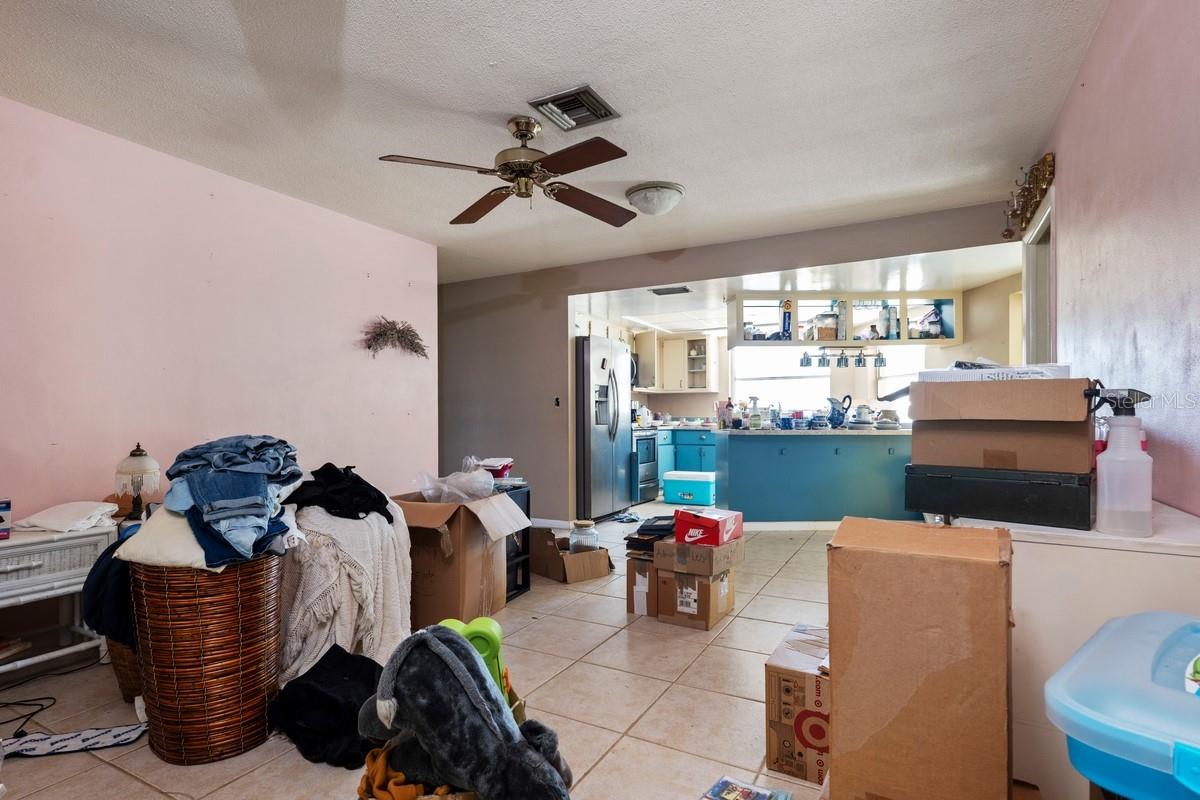 Image 8 of 35 For 5687 Eichen Circle E