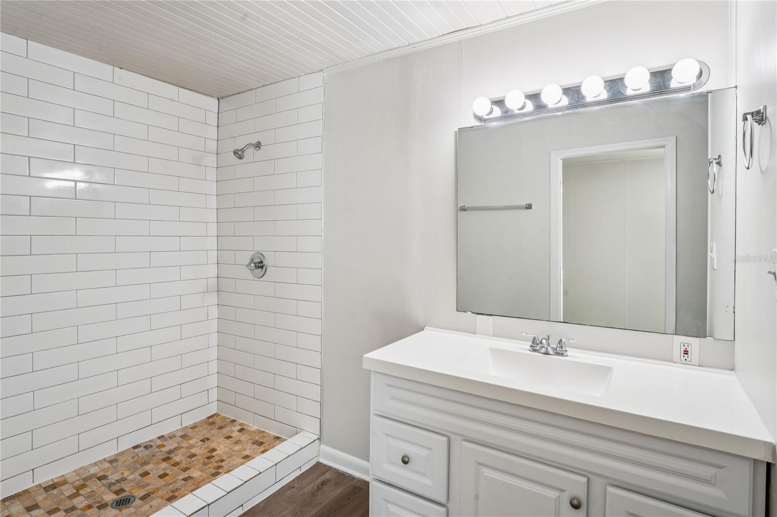 Image 14 of 25 For 7025 Ponderosa Drive