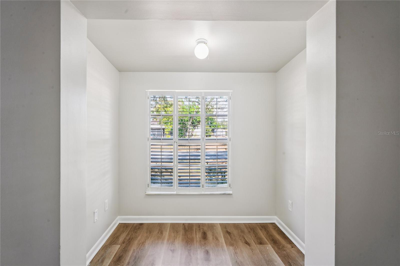 Image 6 of 25 For 7025 Ponderosa Drive