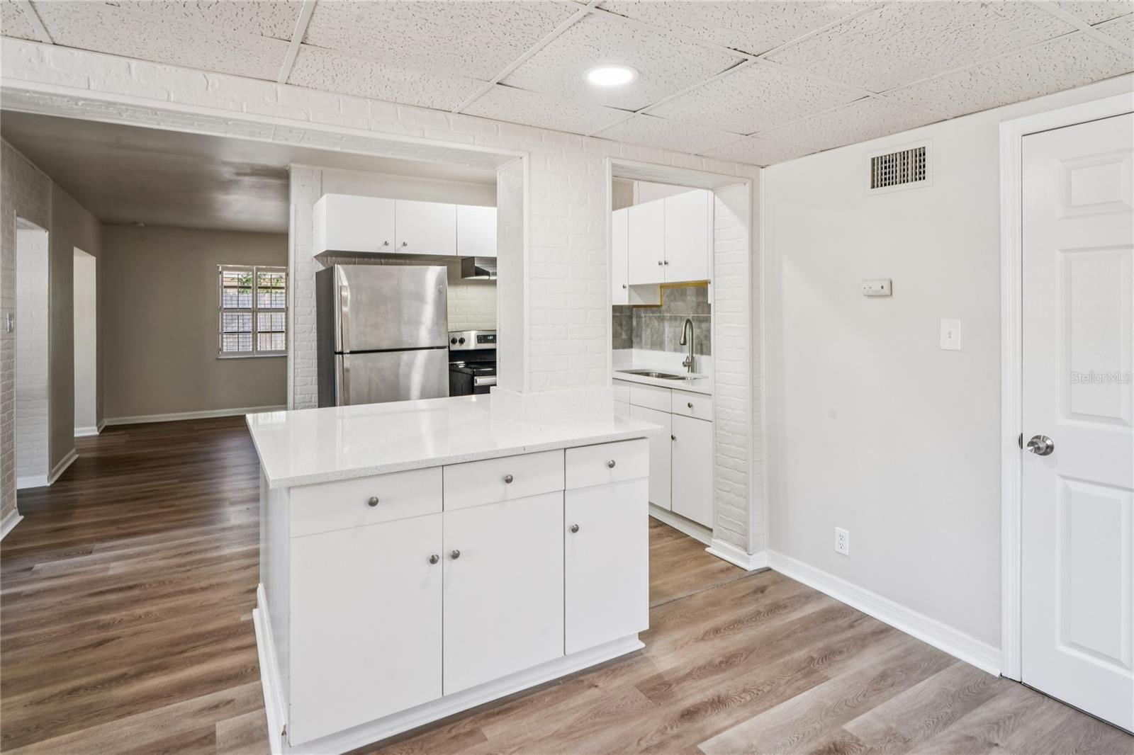 Image 8 of 25 For 7025 Ponderosa Drive