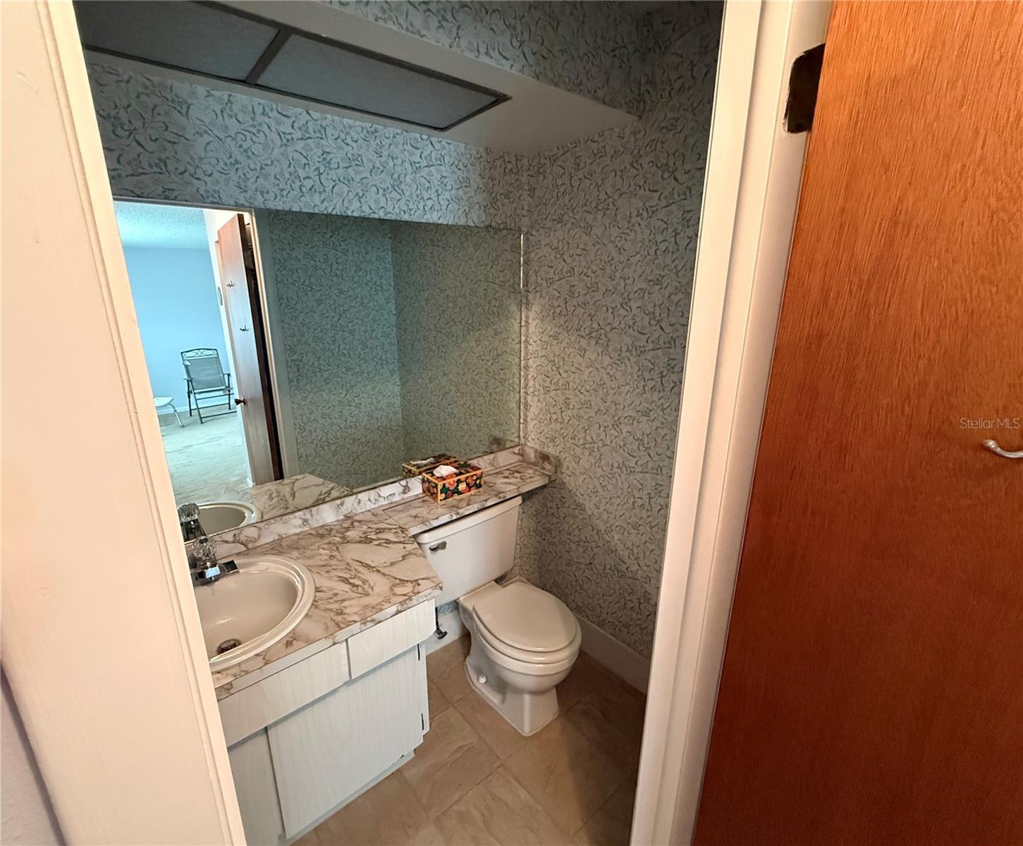 Image 10 of 13 For 8472 Deauville N 8472