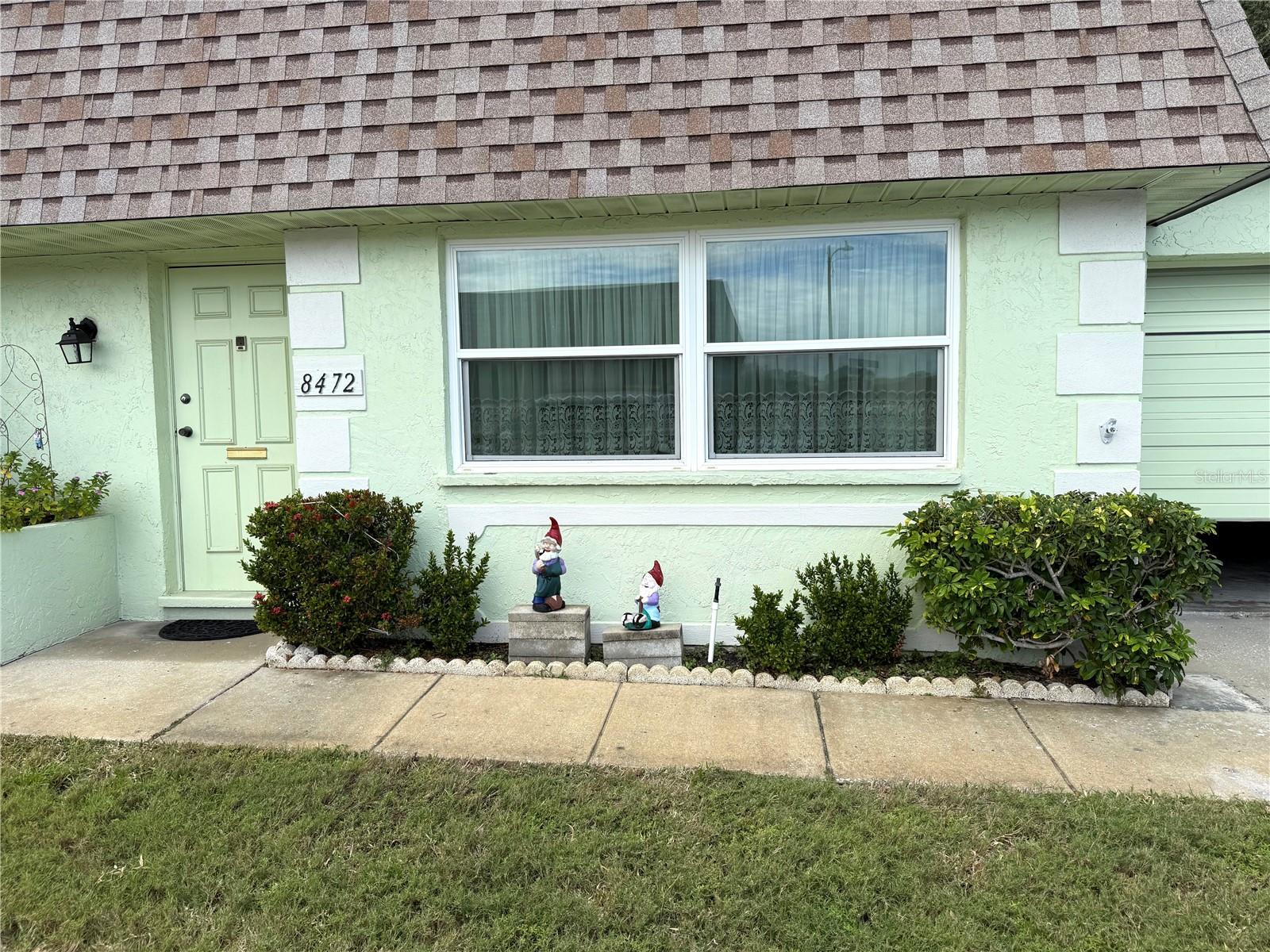 Image 2 of 13 For 8472 Deauville N 8472