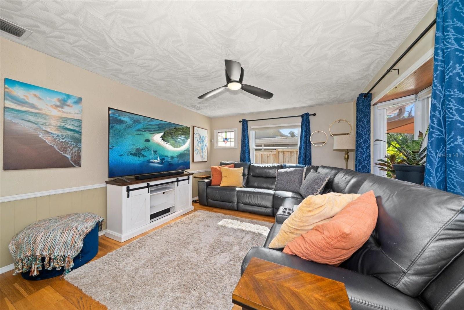 Image 11 of 40 For 550 3rd Street Sw