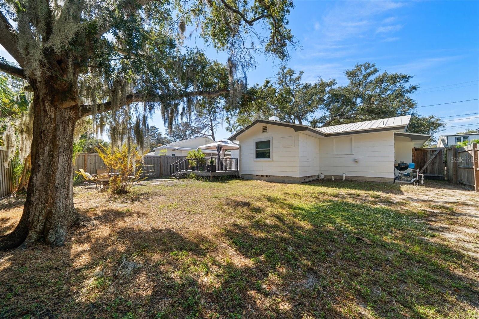 Image 38 of 40 For 550 3rd Street Sw