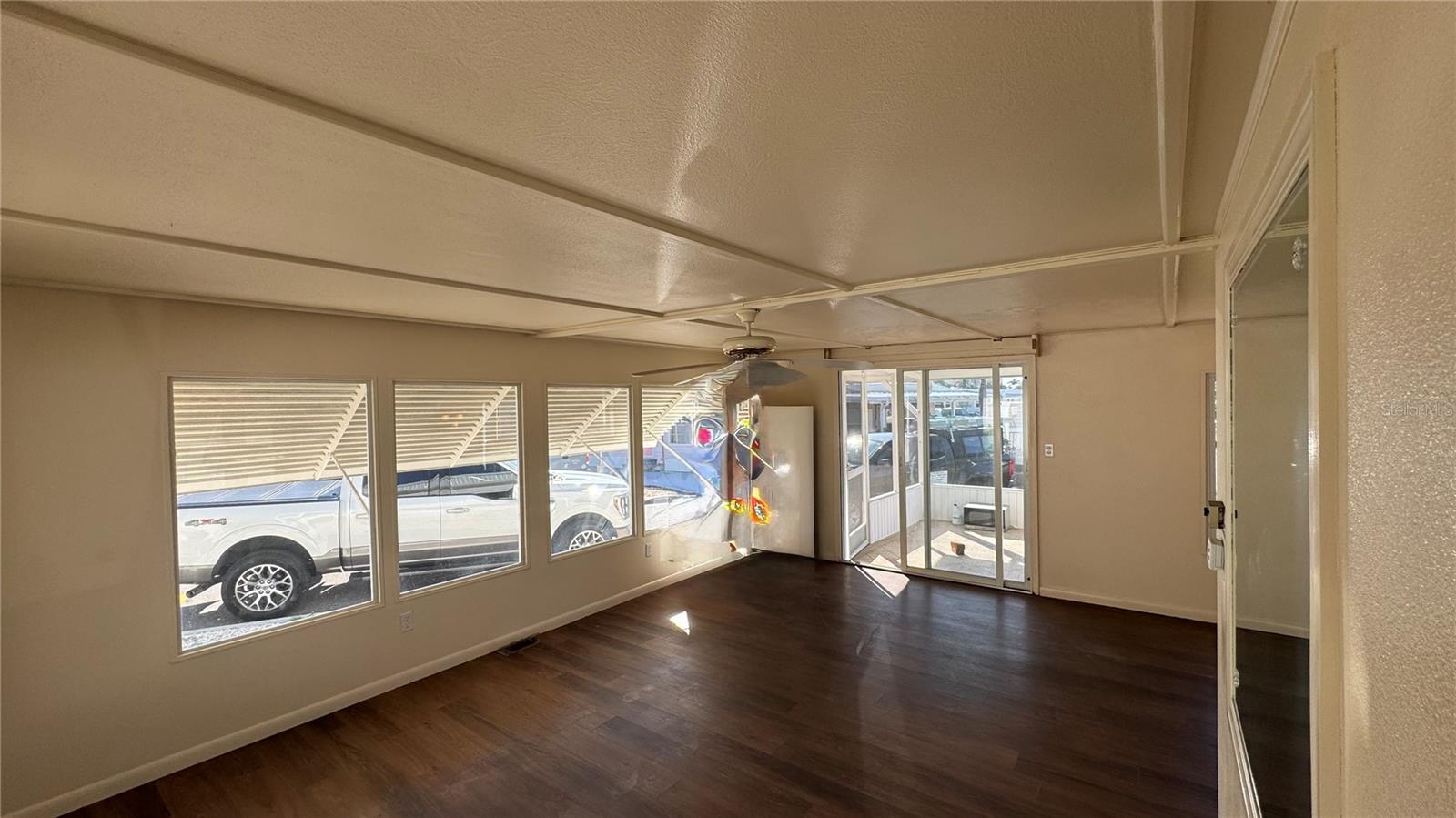 Image 8 of 35 For 61 5th Avenue