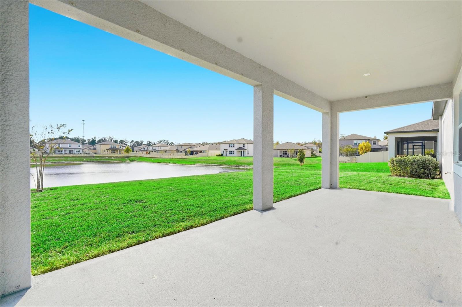 Image 16 of 40 For 17618 Cortes Creek Boulevard