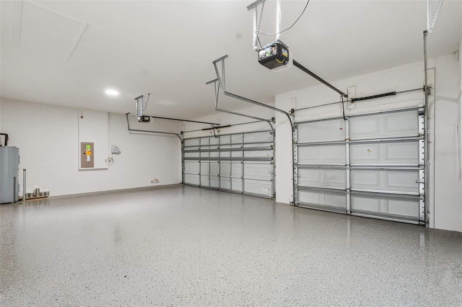 Image 32 of 40 For 17618 Cortes Creek Boulevard