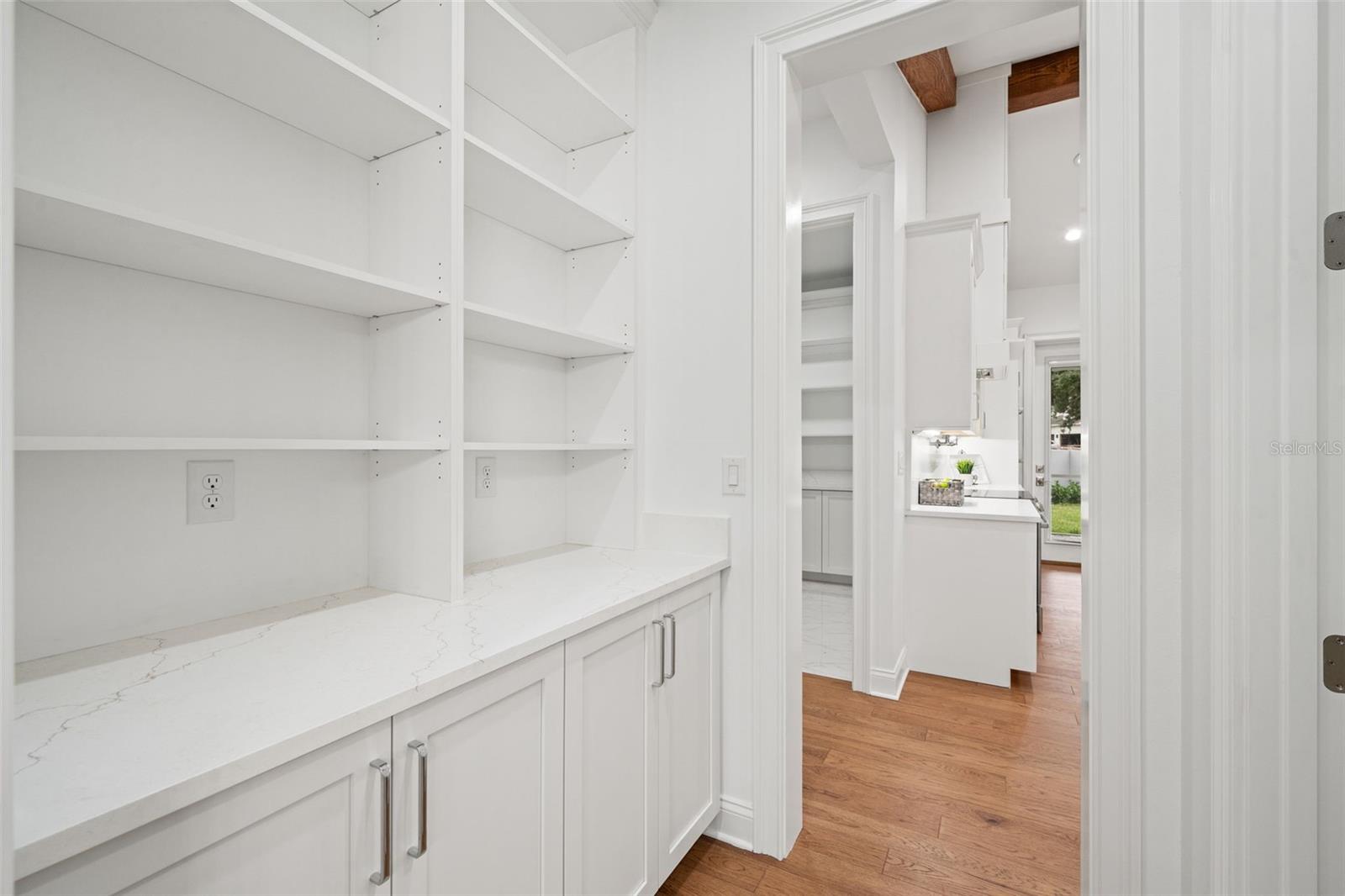 Image 12 of 62 For 4202 Woodmere Road