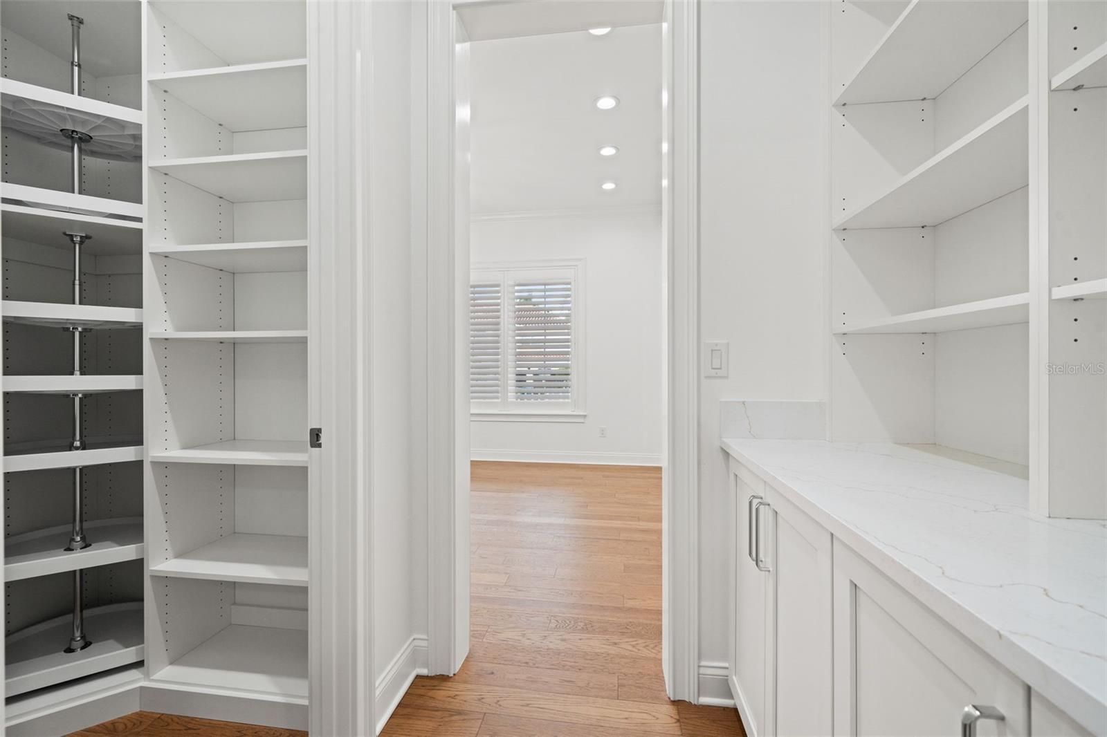 Image 13 of 62 For 4202 Woodmere Road